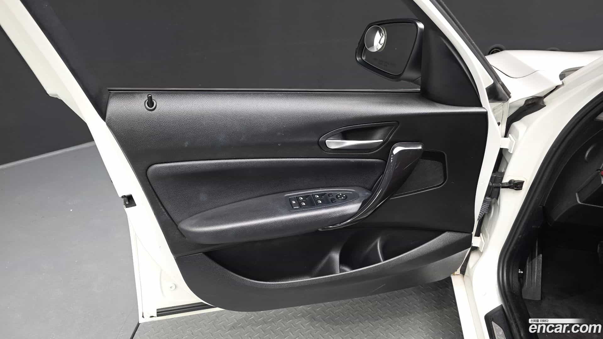 1-Series BMW 2015.3-INNER-034