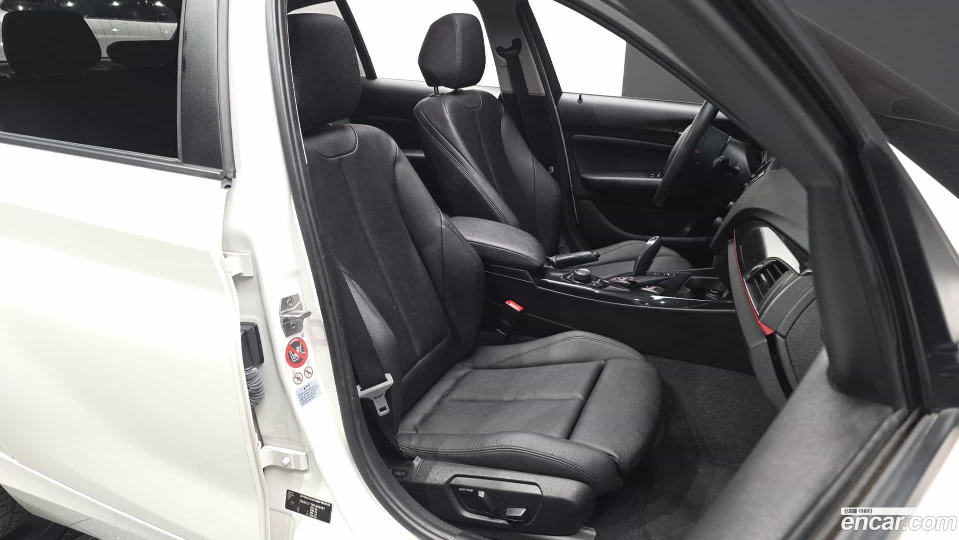 1-Series BMW 2015.3-INNER-036
