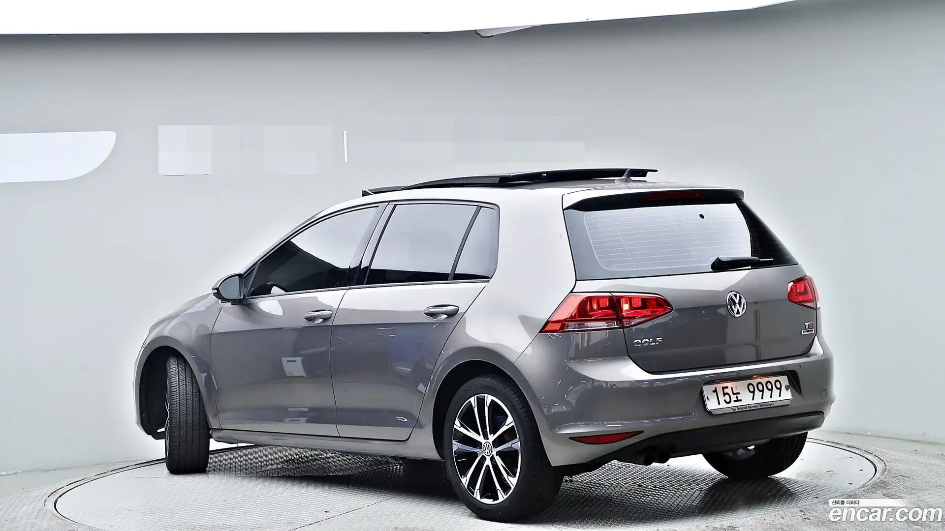 Golf Volkswagen 2016.2-OUTER-004