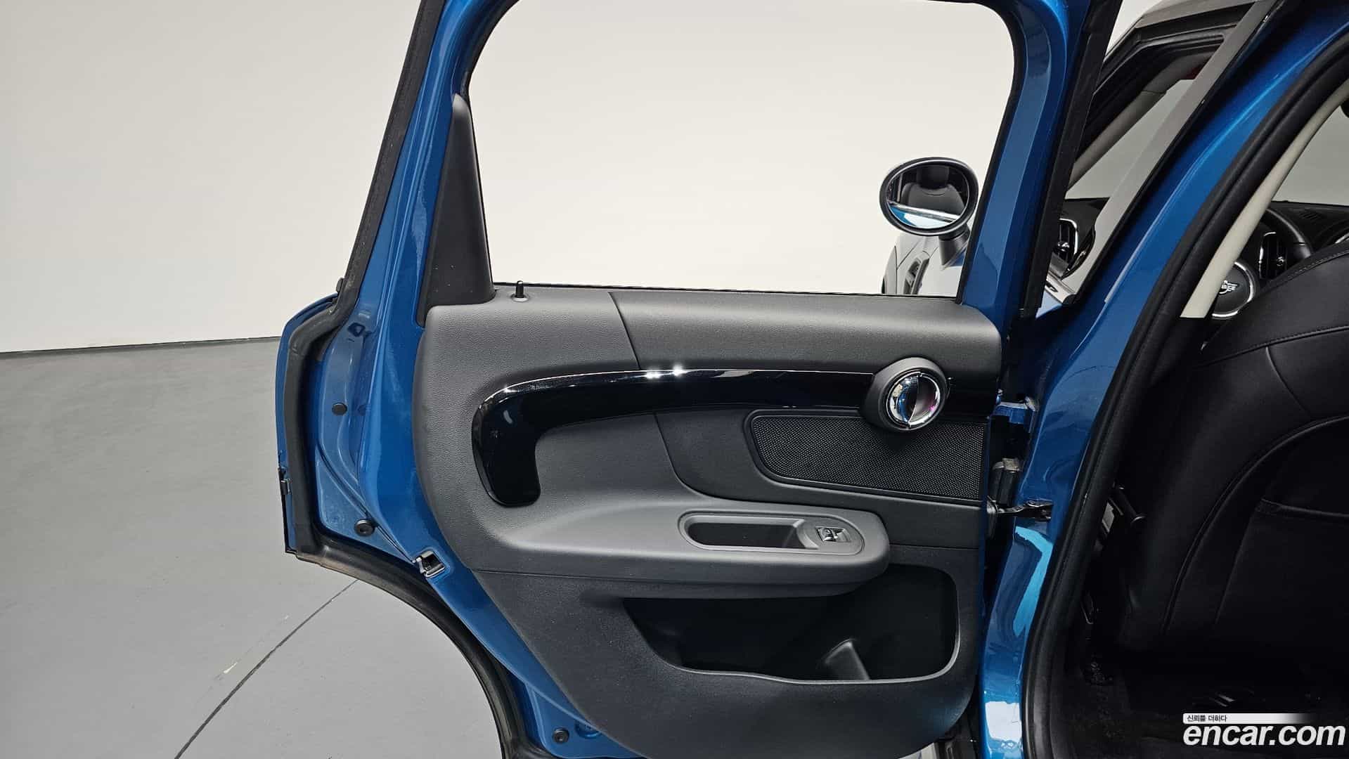 Countryman Mini 2024.4-INNER-035