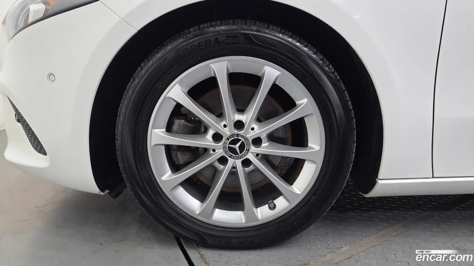 A-Class Mercedes-Benz 2020.3-OUTER-005
