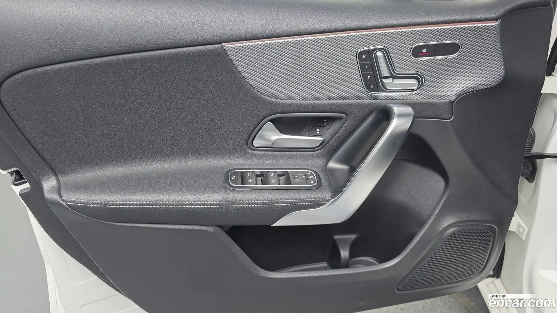 A-Class Mercedes-Benz 2020.3-INNER-034