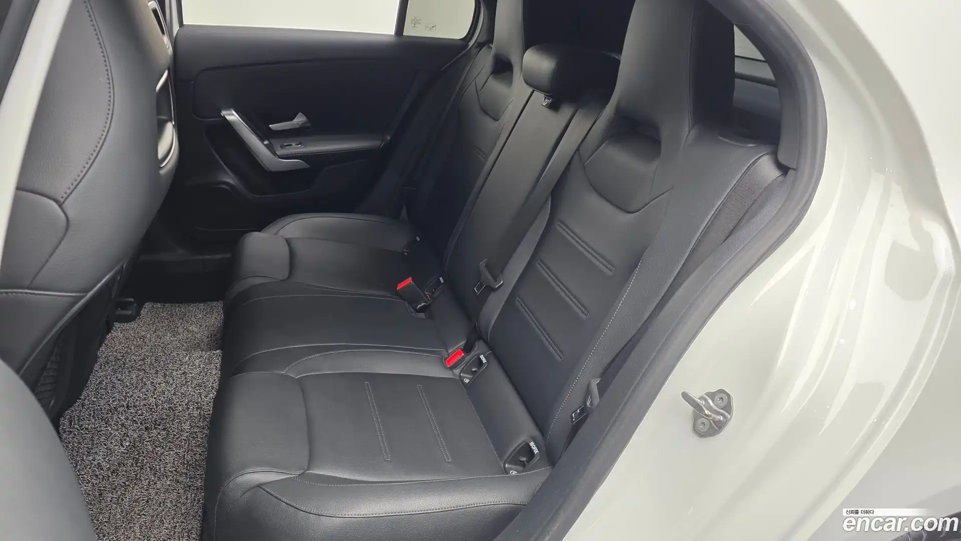 A-Class Mercedes-Benz 2020.3-INNER-036