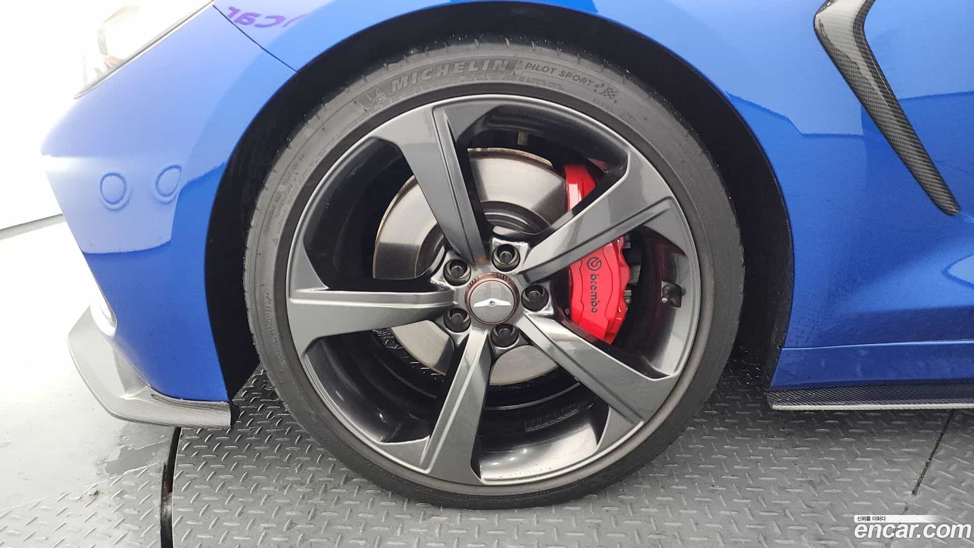 G70 Genesis 2018.6-OUTER-005