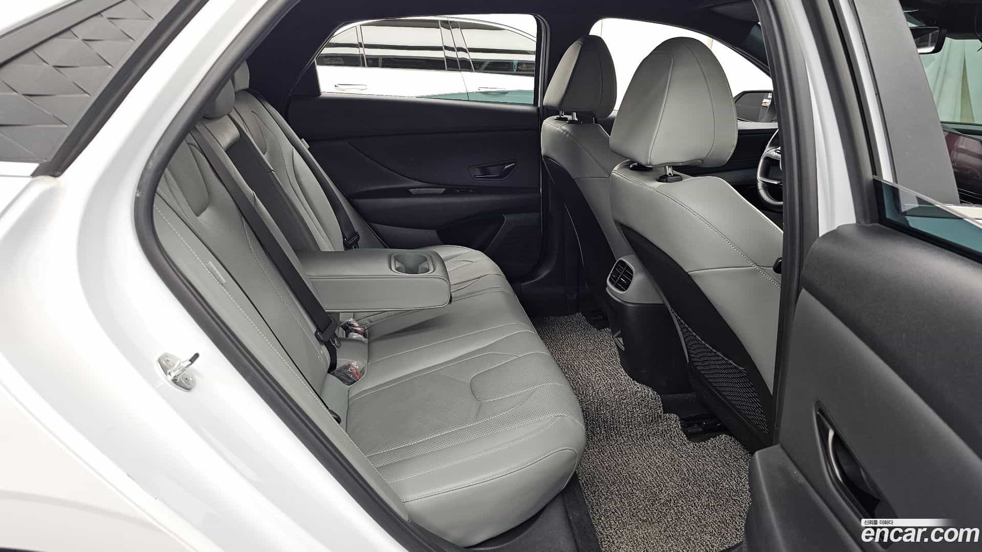 AVANTE Hyundai 2023.3-OPTION-016