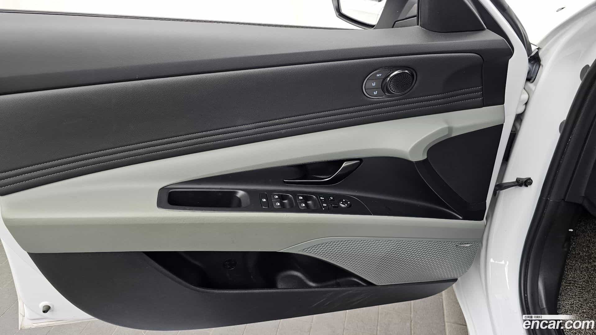 AVANTE Hyundai 2023.3-INNER-034
