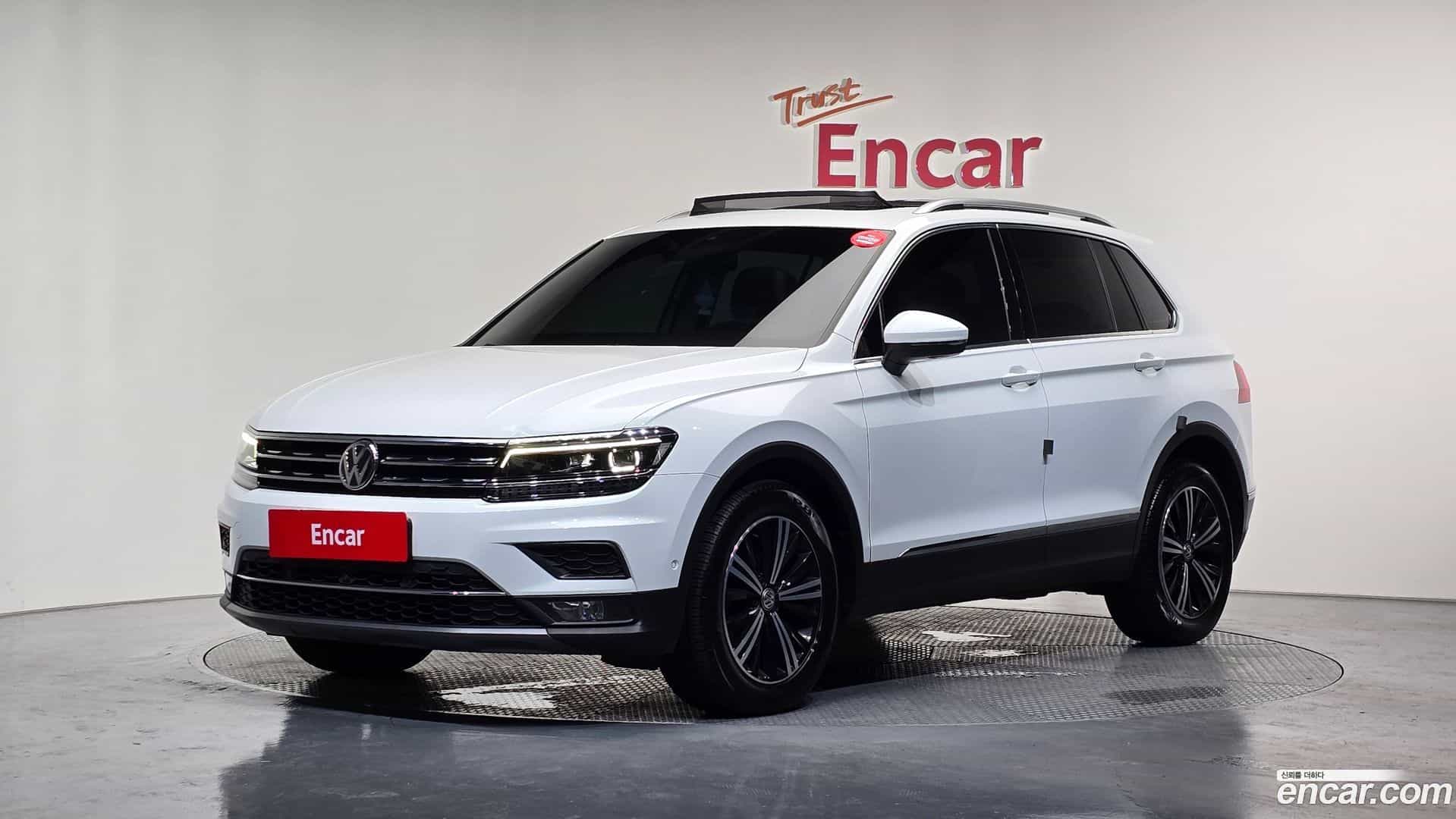 Tiguan Volkswagen 2019.10-OUTER-001