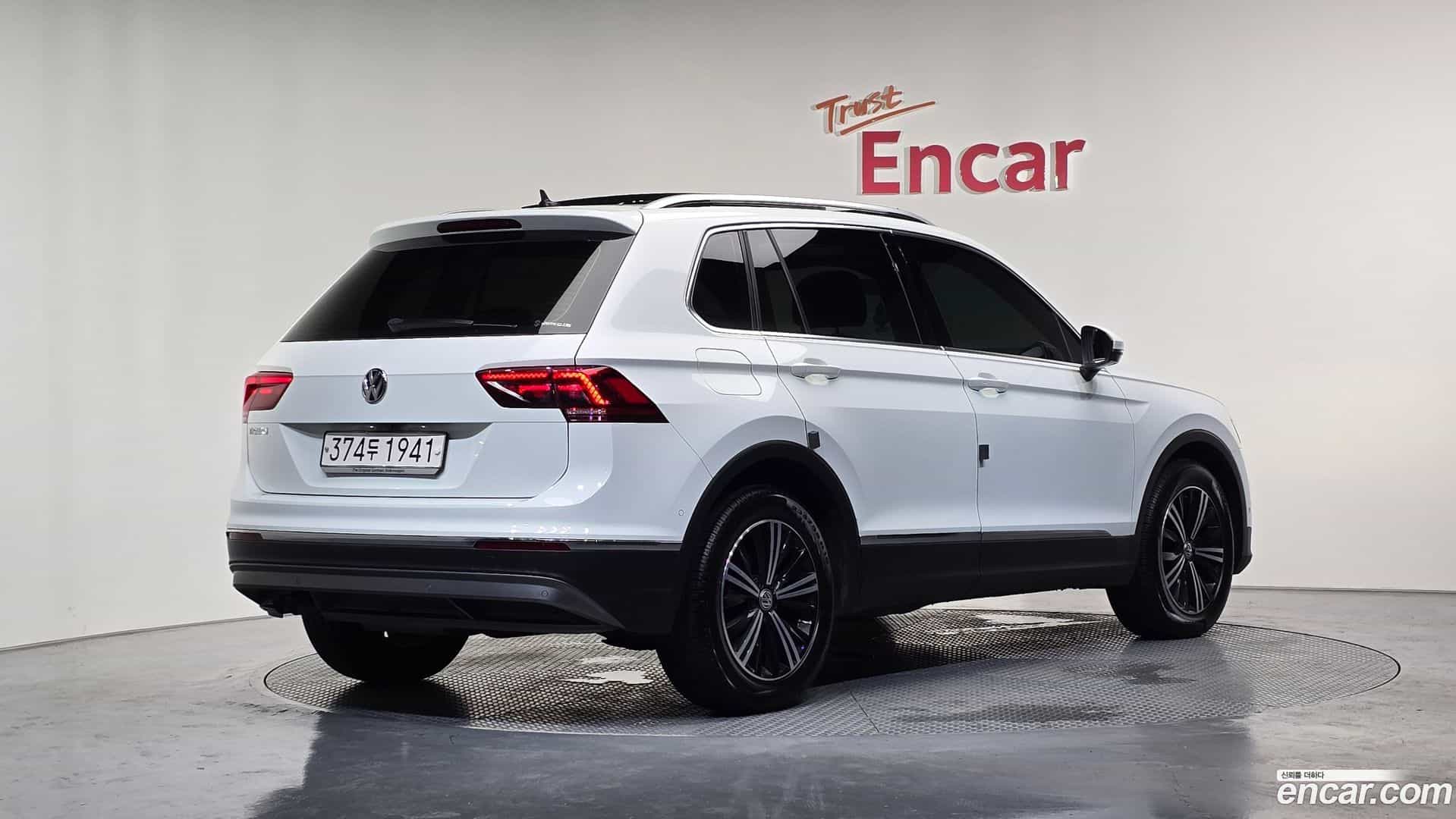 Tiguan Volkswagen 2019.10-OUTER-002