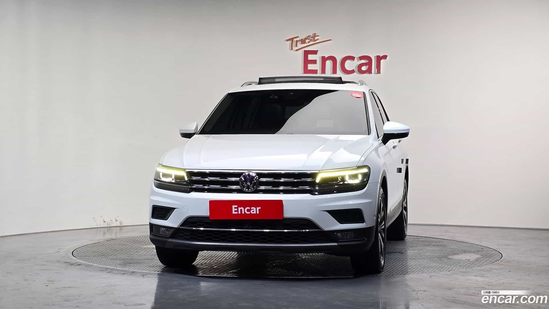 Tiguan Volkswagen 2019.10-OUTER-003