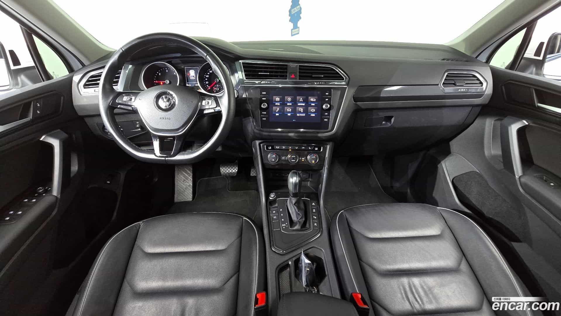 Tiguan Volkswagen 2019.10-INNER-007