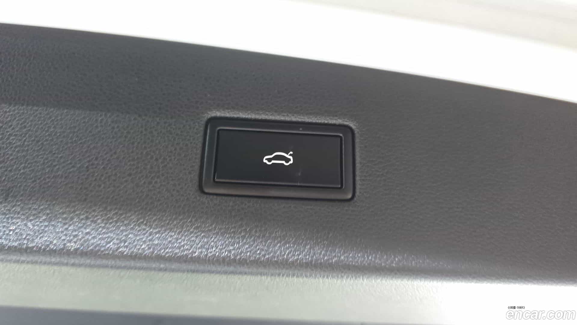 Tiguan Volkswagen 2019.10-OPTION-021