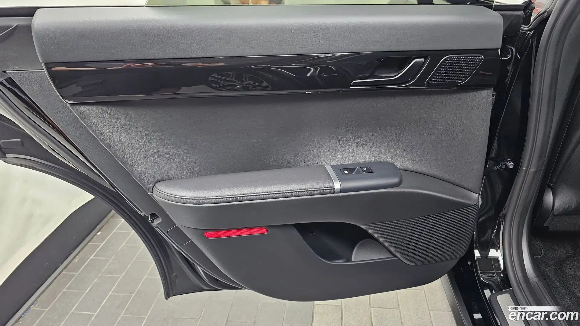 Grandeur Hyundai 2023.3-INNER-035