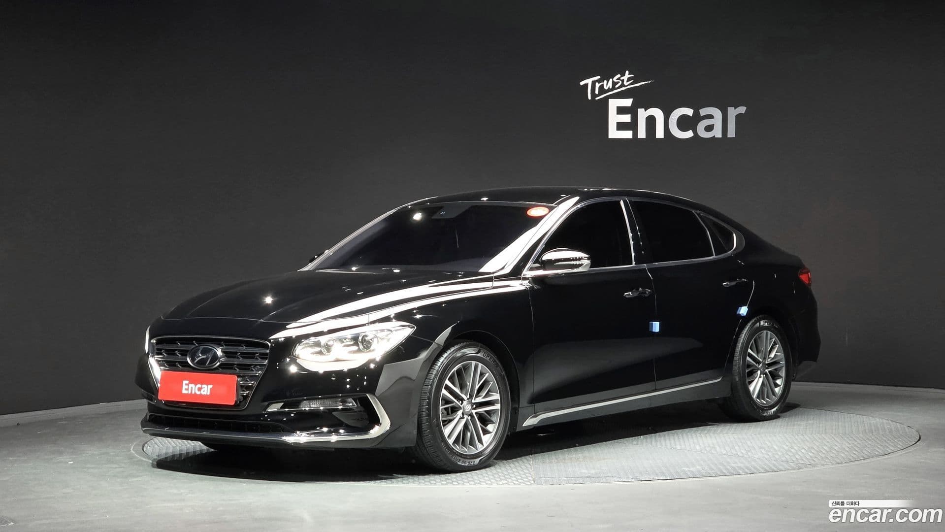 Main__Slider__Photo:Grandeur Hyundai 2017.5-0