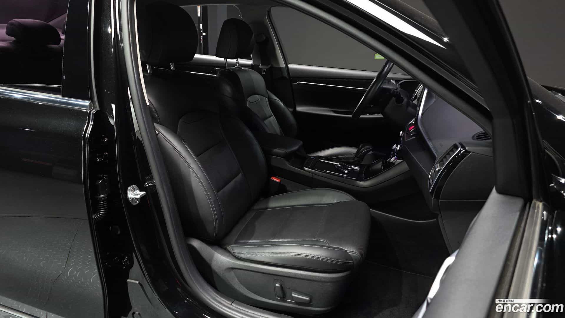 Grandeur Hyundai 2017.5-OPTION-015