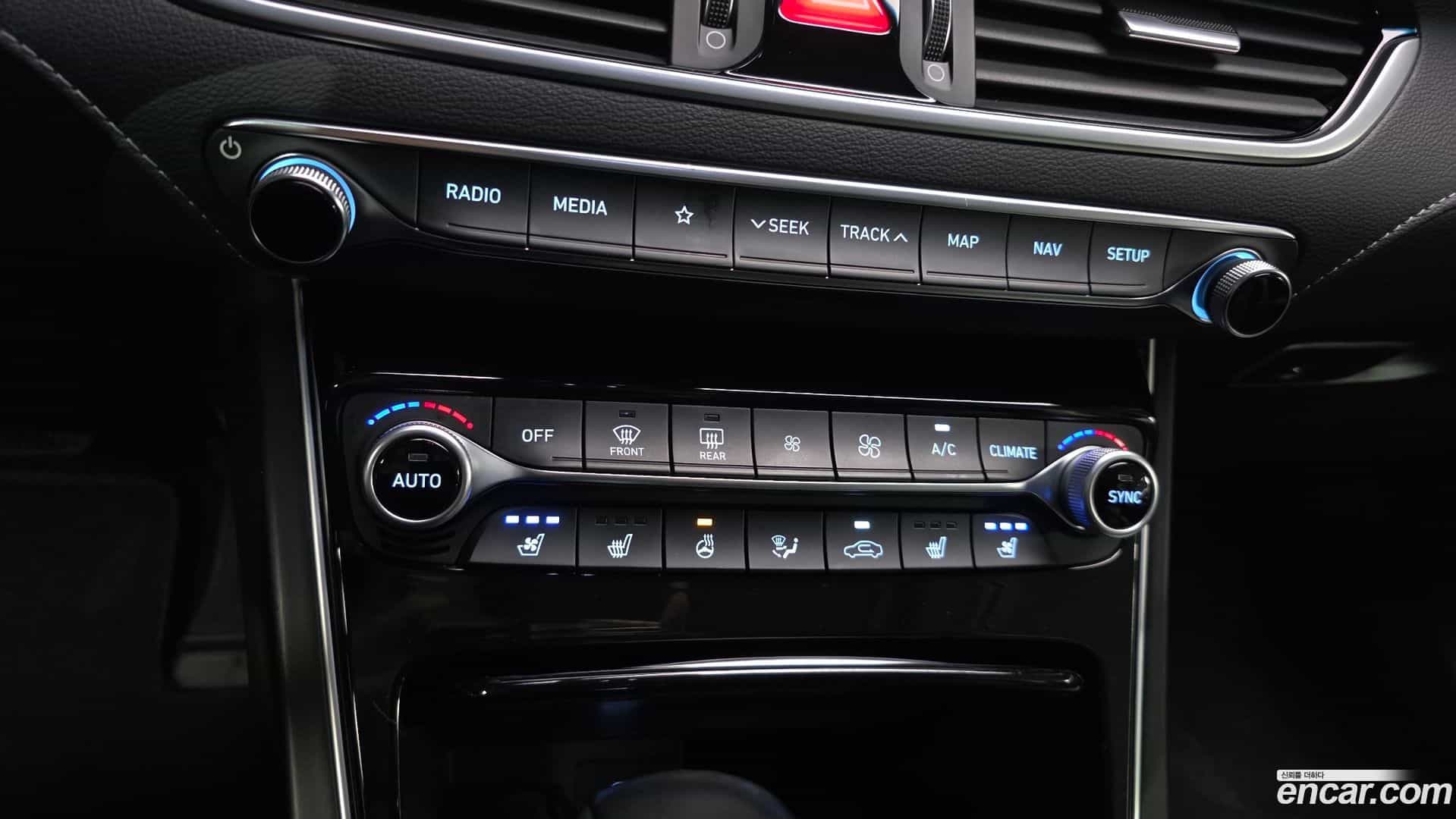 Grandeur Hyundai 2017.5-OPTION-021