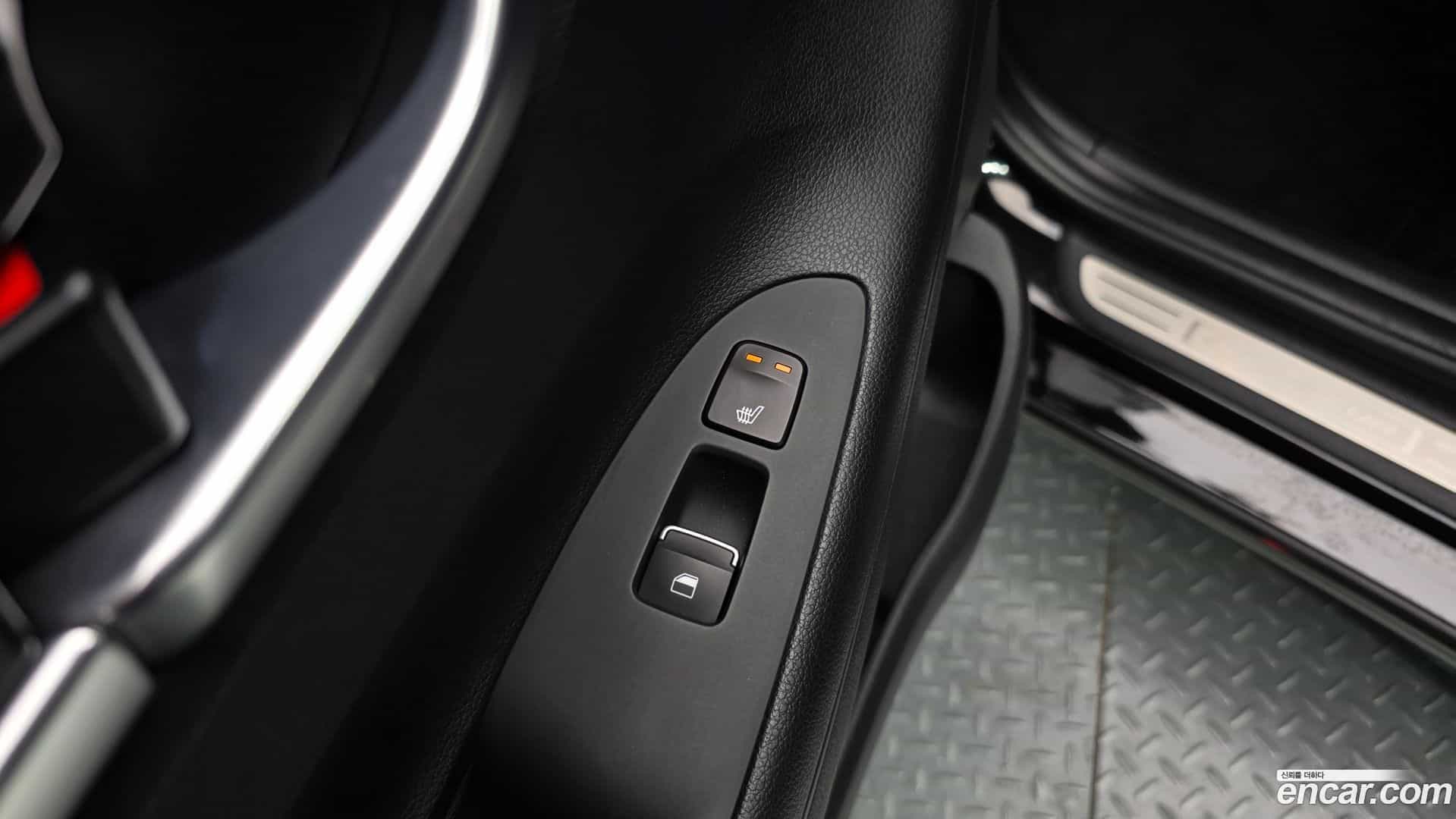 Grandeur Hyundai 2017.5-OPTION-023