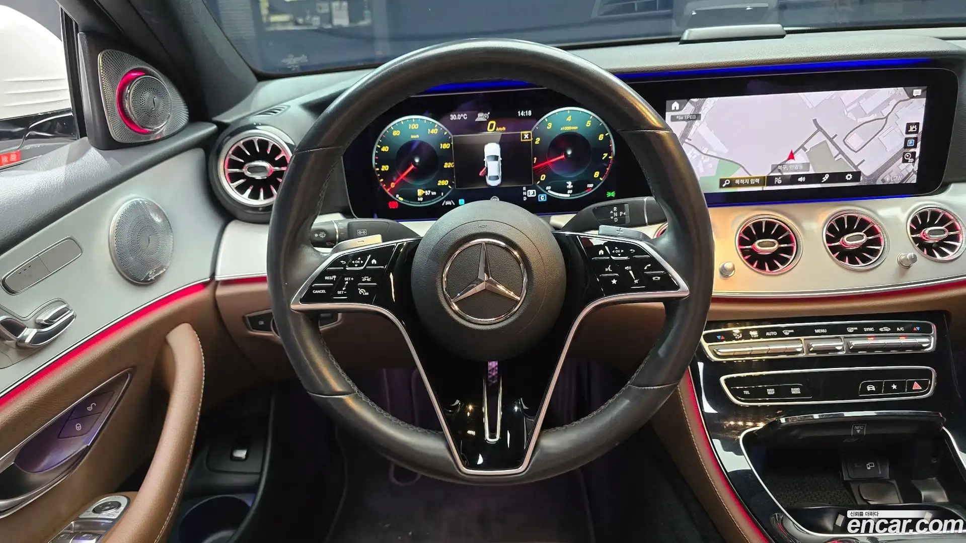 E-Class Mercedes-Benz 2020.10-OPTION-017