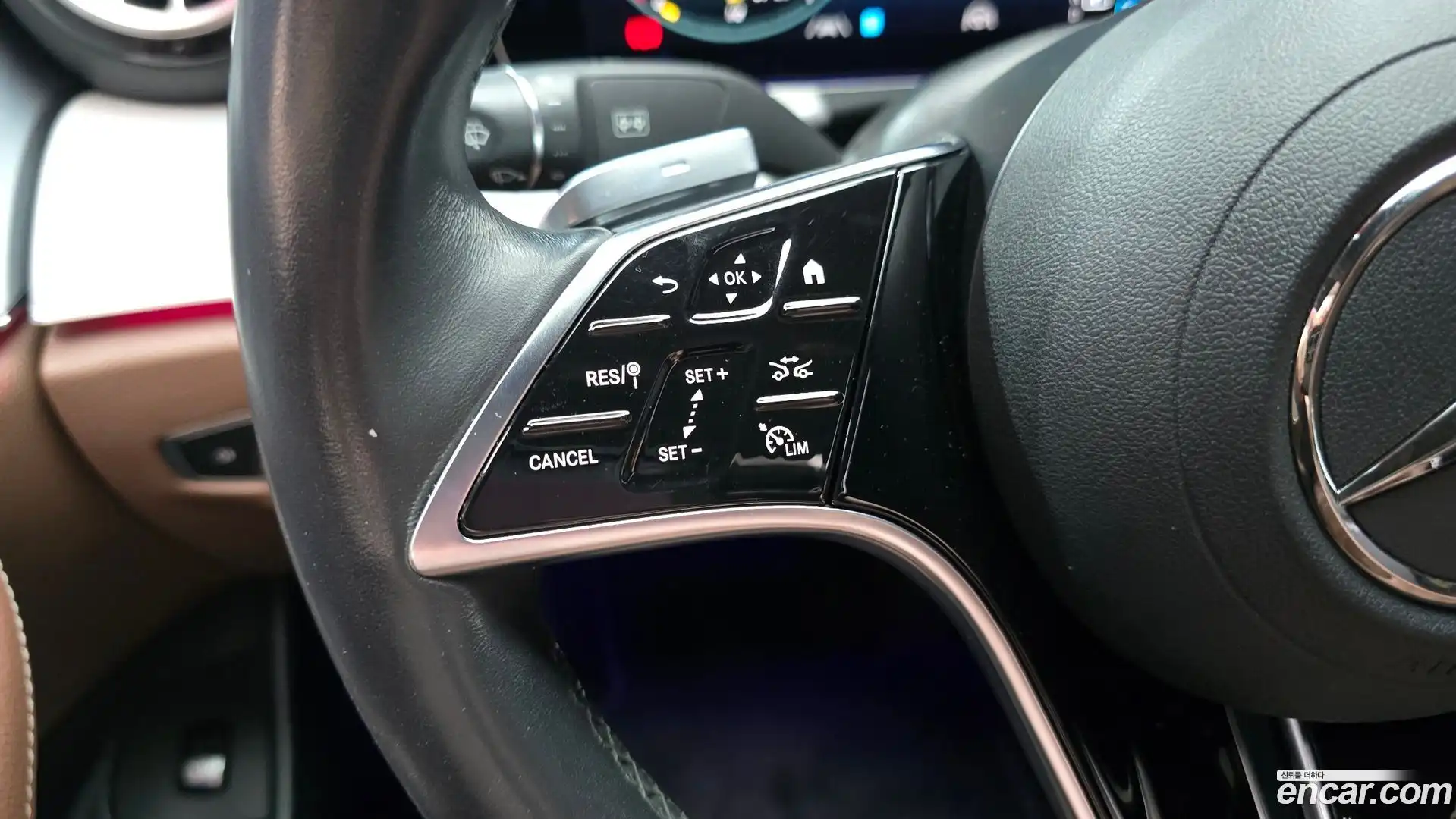 E-Class Mercedes-Benz 2020.10-OPTION-021