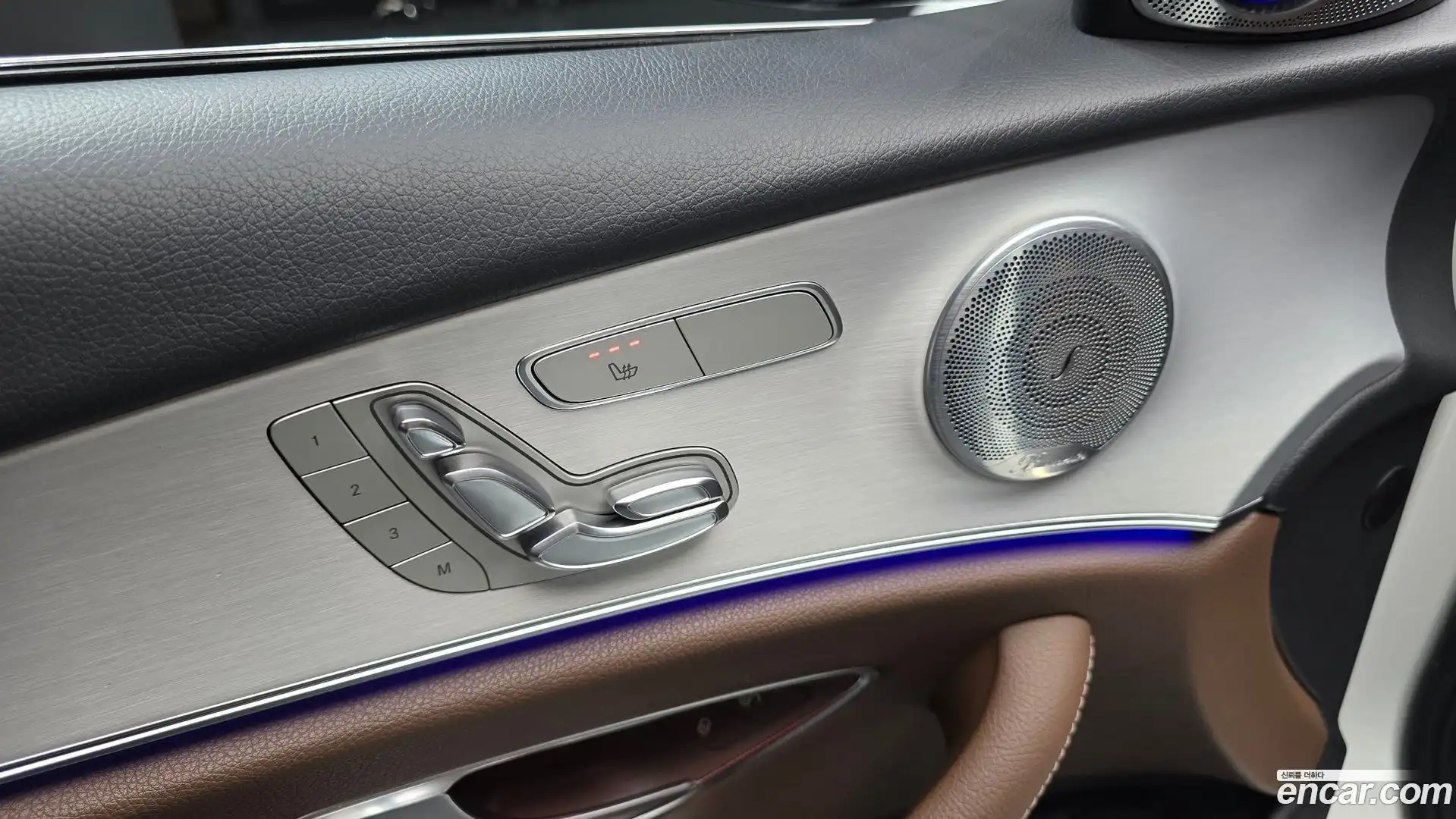 E-Class Mercedes-Benz 2020.10-OPTION-022