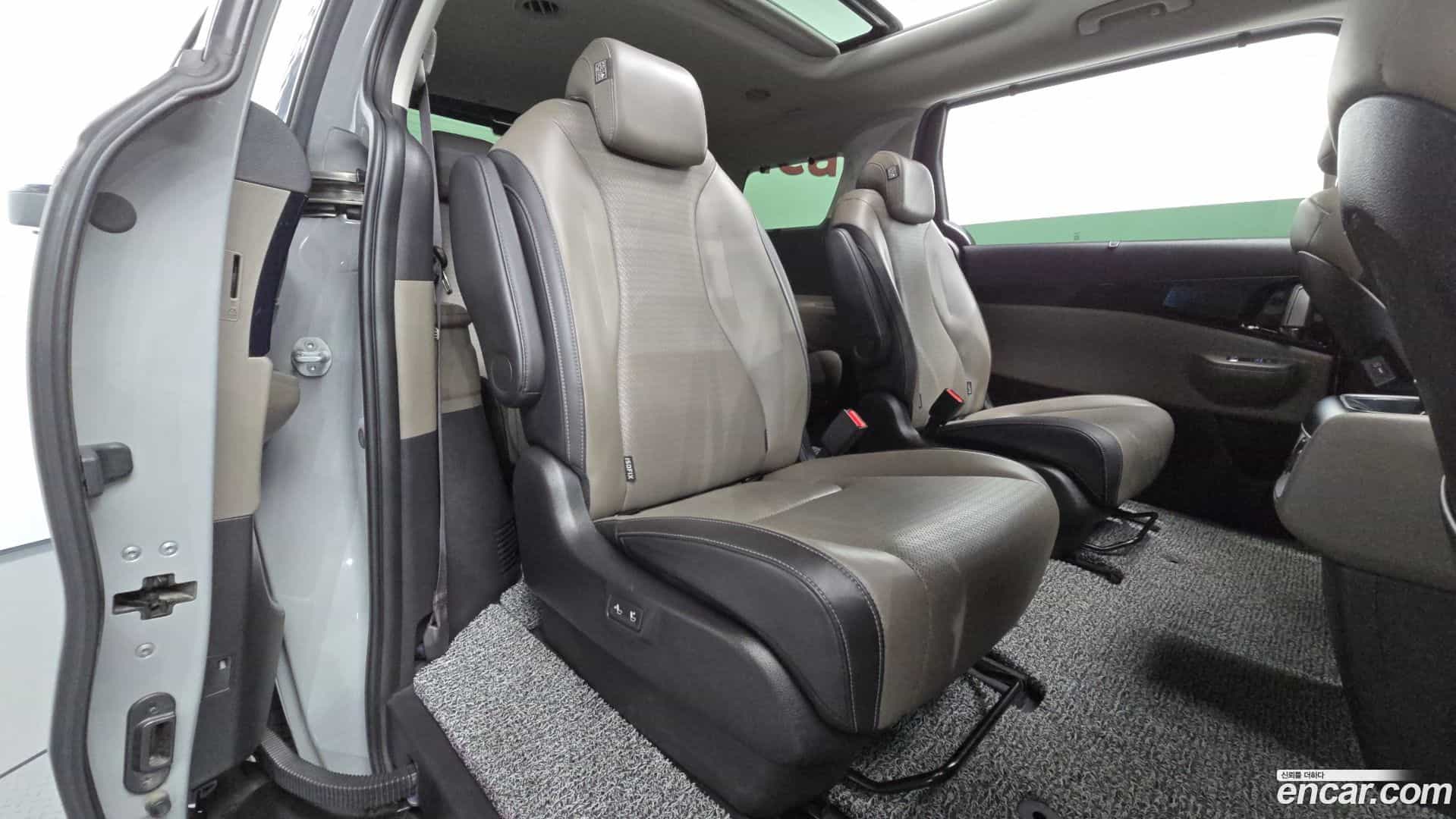 Canival Kia 2024.8-OPTION-015