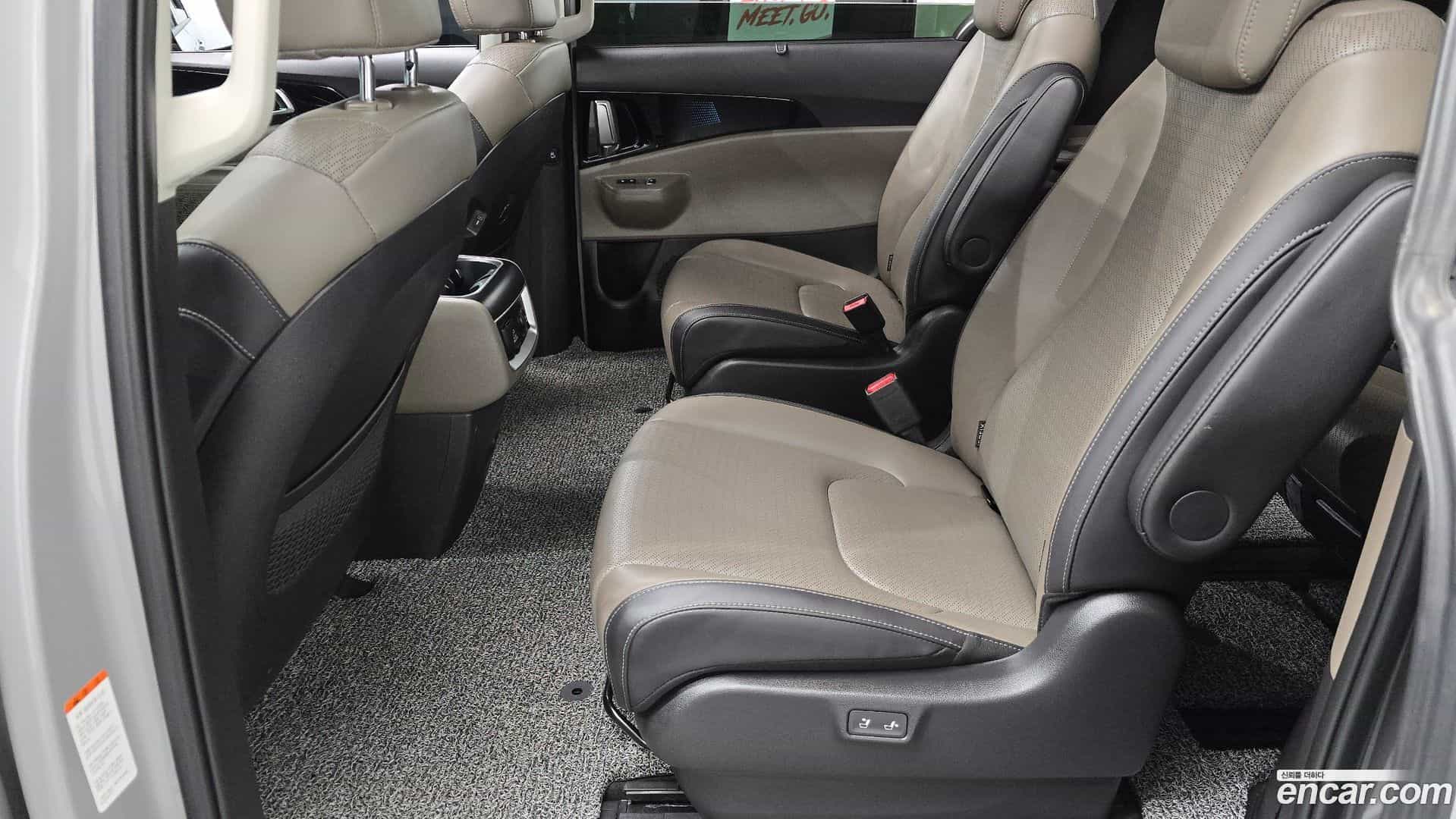 Canival Kia 2024.8-OPTION-016