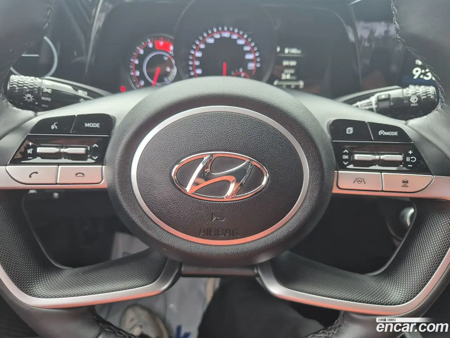 AVANTE Hyundai 2022.4-OPTION-016