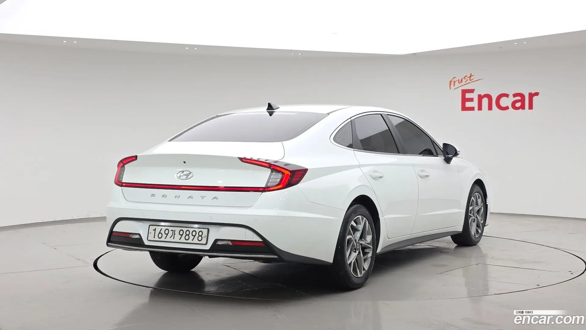 Main__Slider__Photo:Sonata Hyundai 2020.8-1