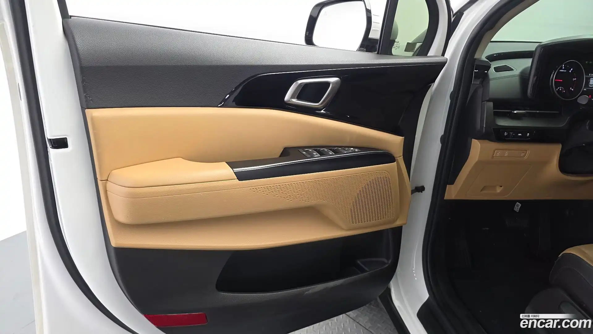Canival Kia 2021.1-INNER-035