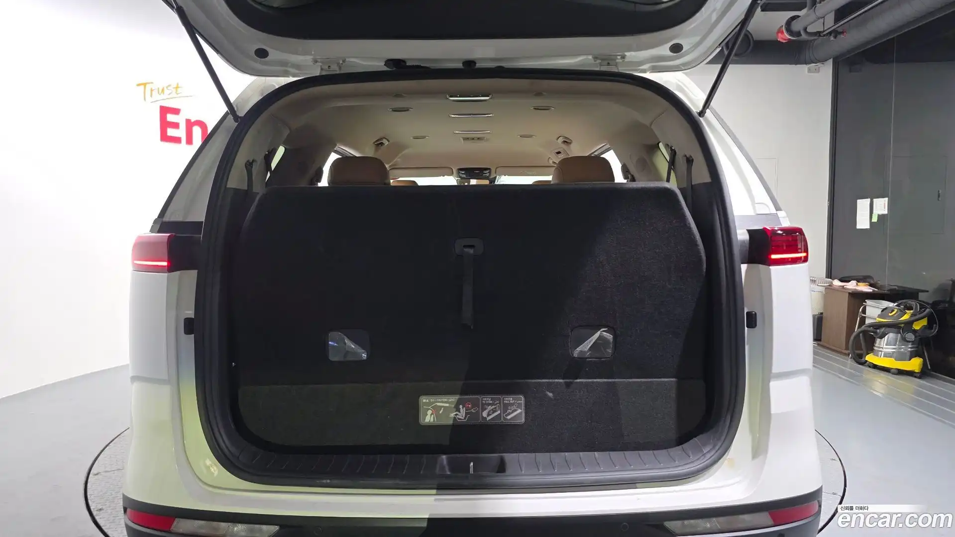 Canival Kia 2021.1-OPTION-042