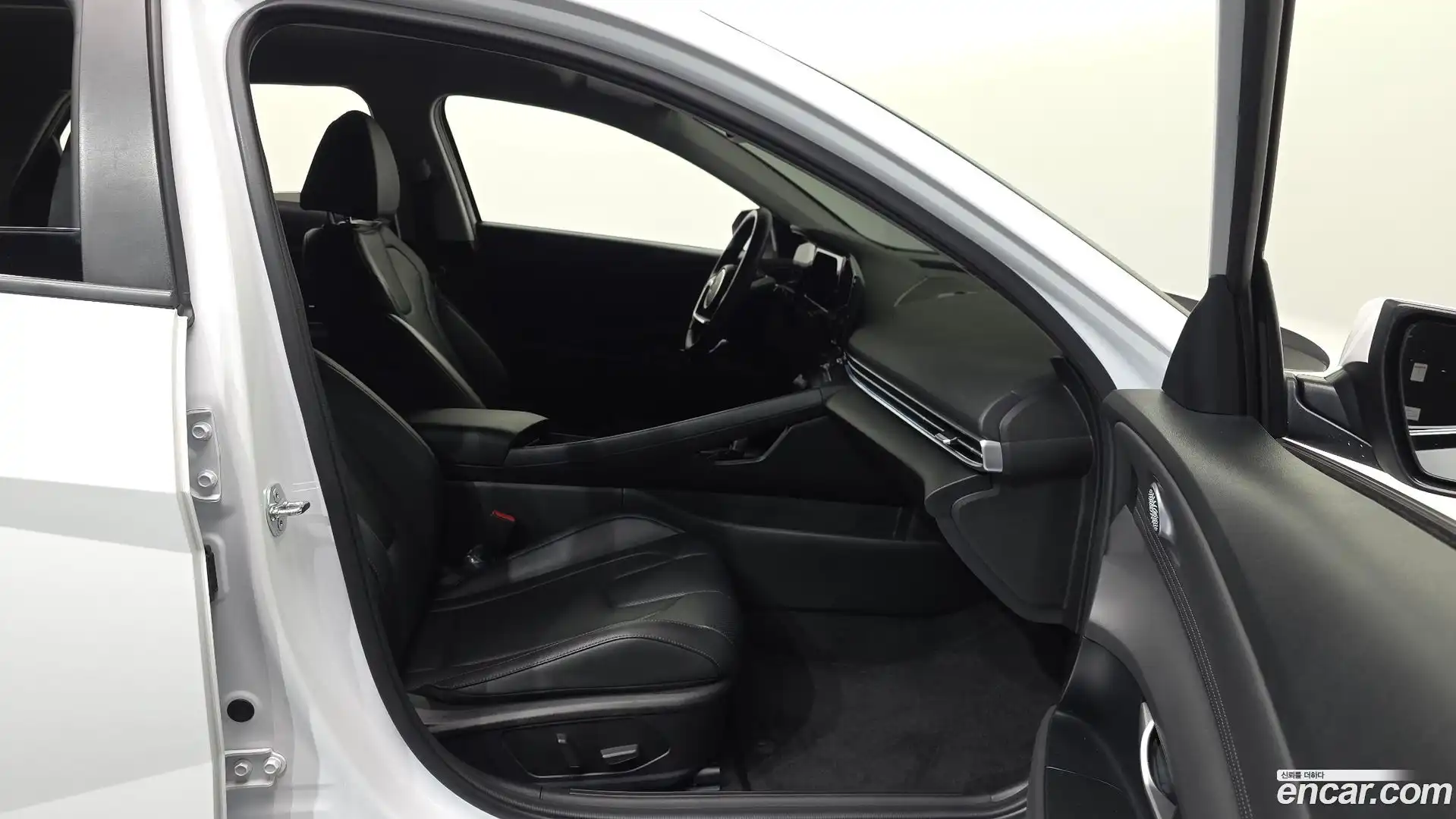AVANTE Hyundai 2024.5-OPTION-015