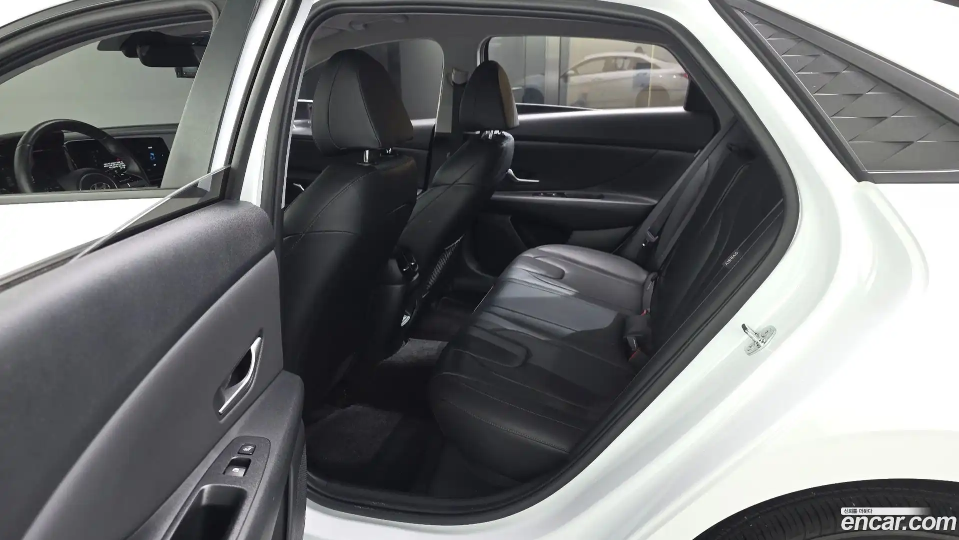 AVANTE Hyundai 2024.5-INNER-036