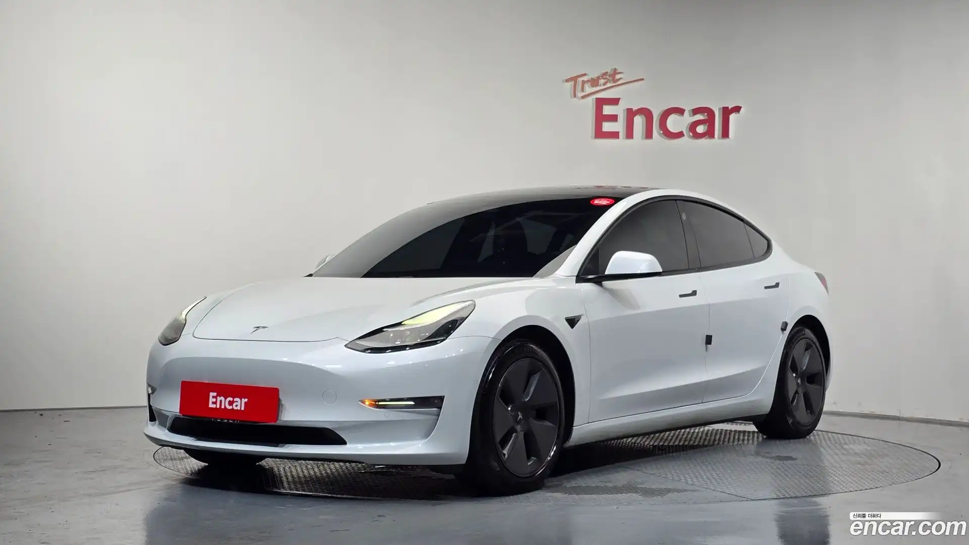 Model 3 Tesla 2021.5-OUTER-001