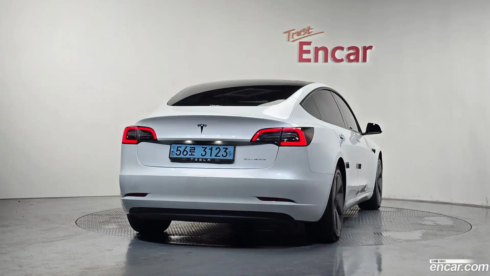 Model 3 Tesla 2021.5-OUTER-004