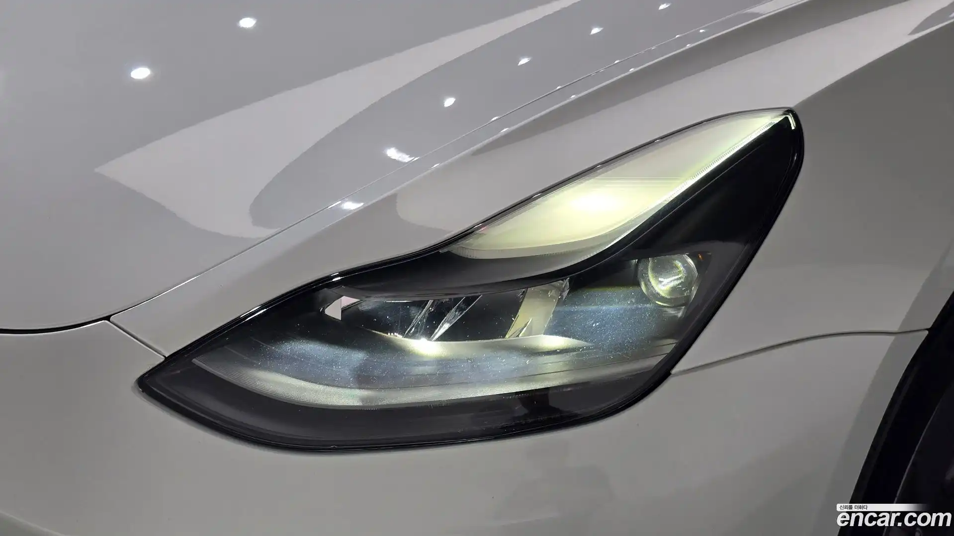 Model 3 Tesla 2021.5-OUTER-032