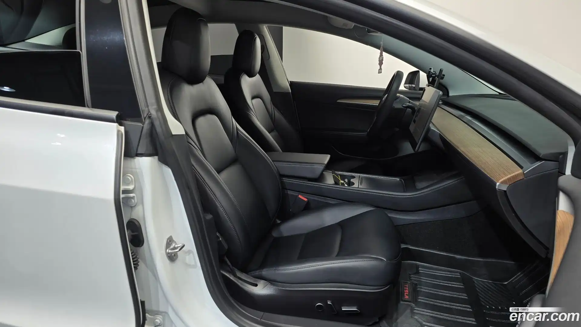 Model 3 Tesla 2021.5-INNER-036