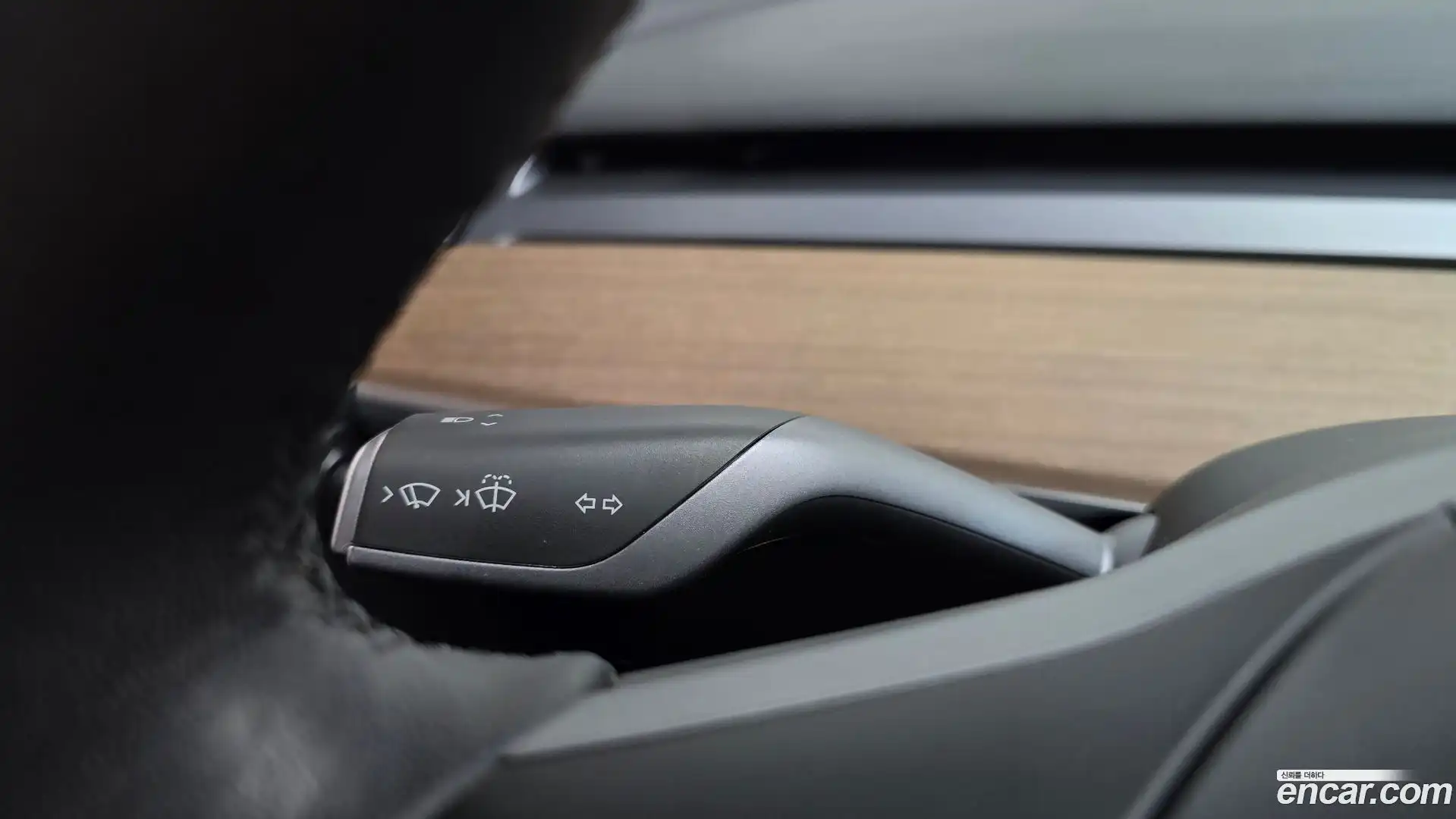 Model 3 Tesla 2021.5-OPTION-040