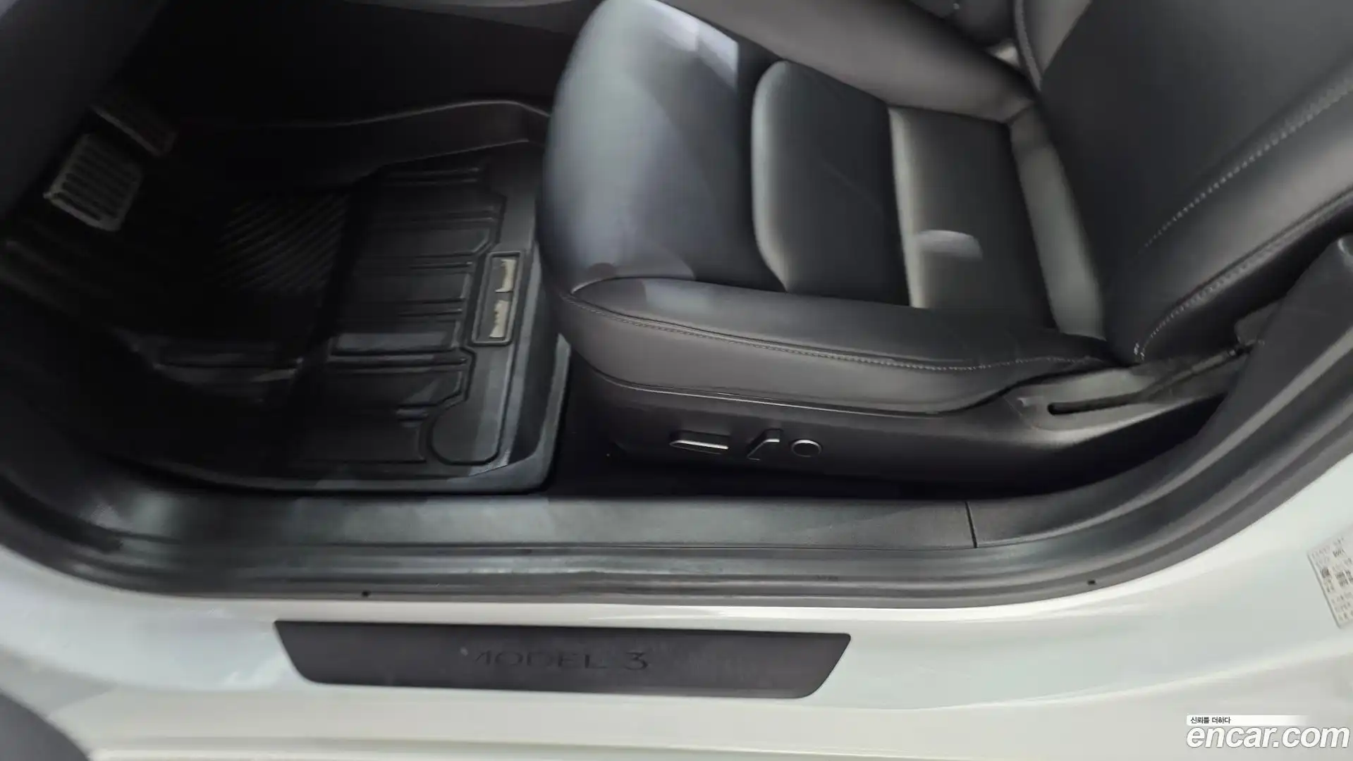 Model 3 Tesla 2021.5-OPTION-043