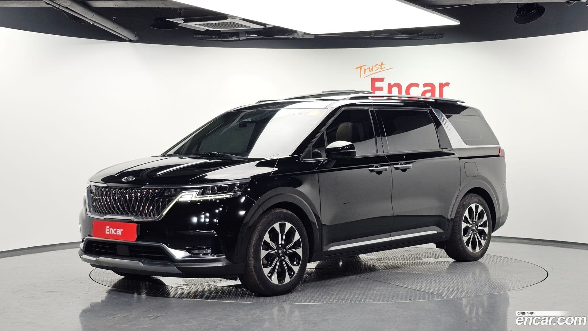 Main__Slider__Photo:Canival Kia 2021.3-0