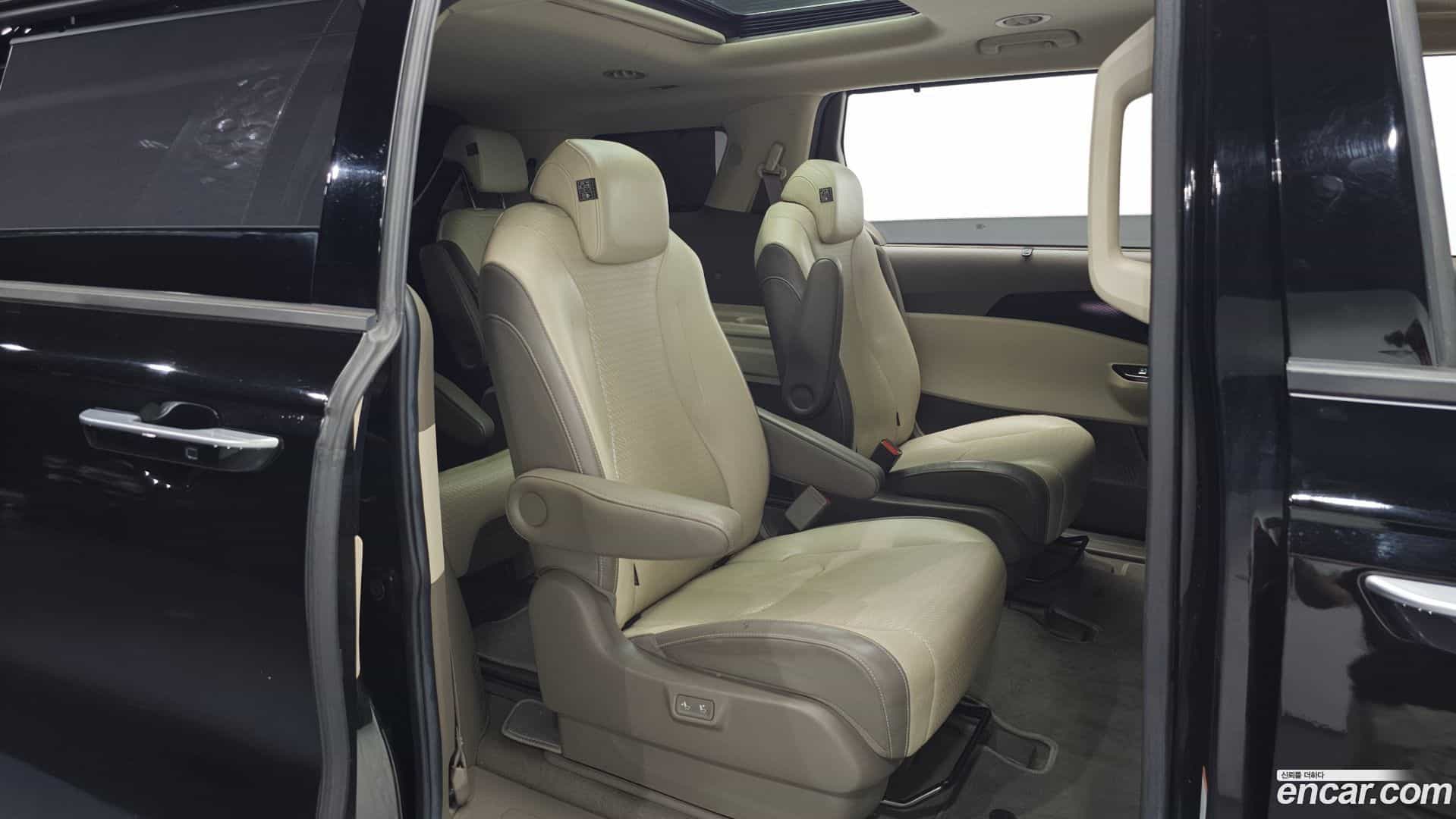 Canival Kia 2021.3-OPTION-016