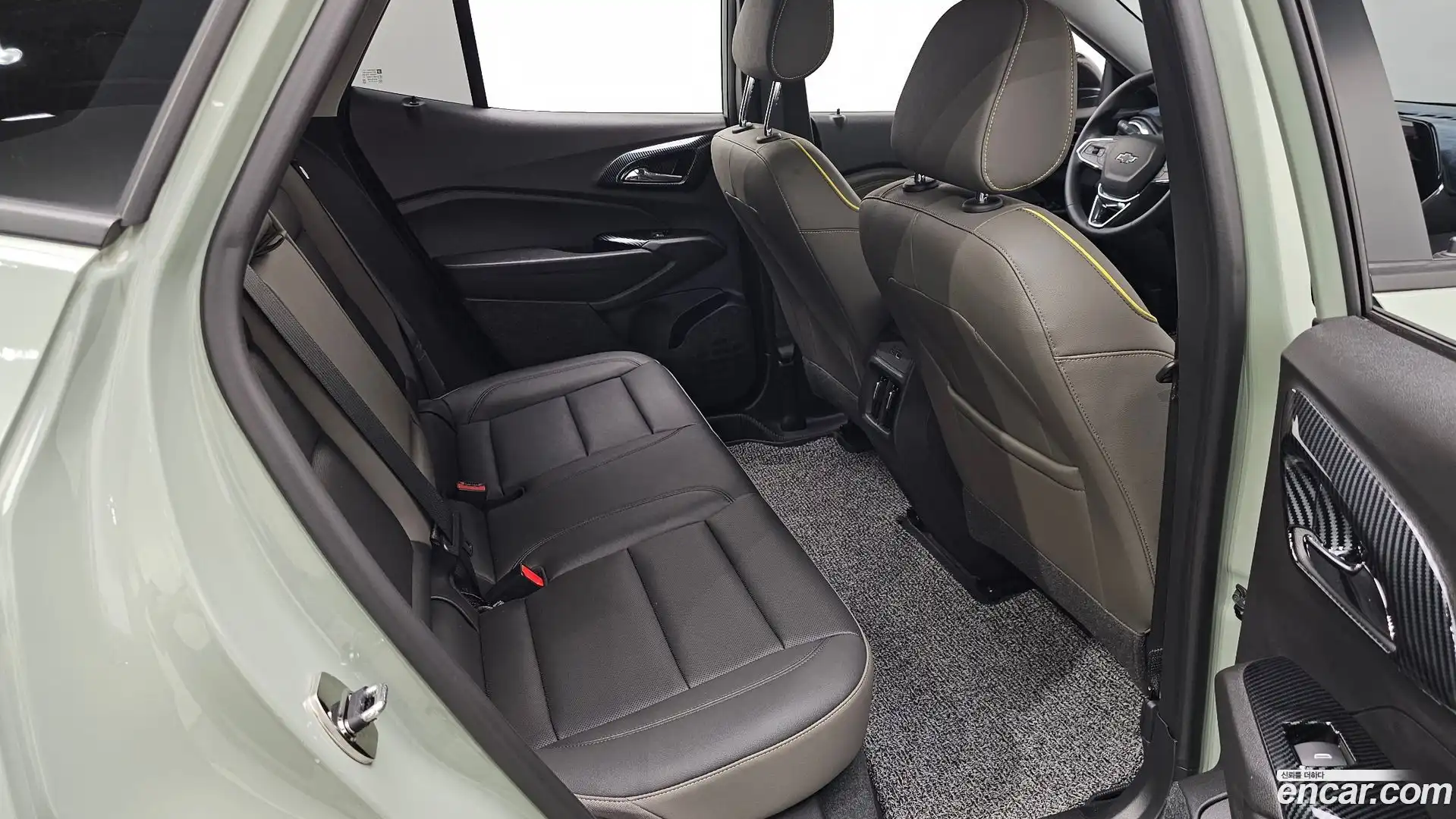 Trax Chevrolet 2024.11-OPTION-015