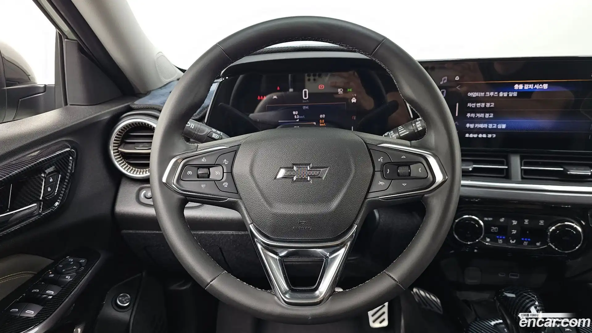 Trax Chevrolet 2024.11-OPTION-017