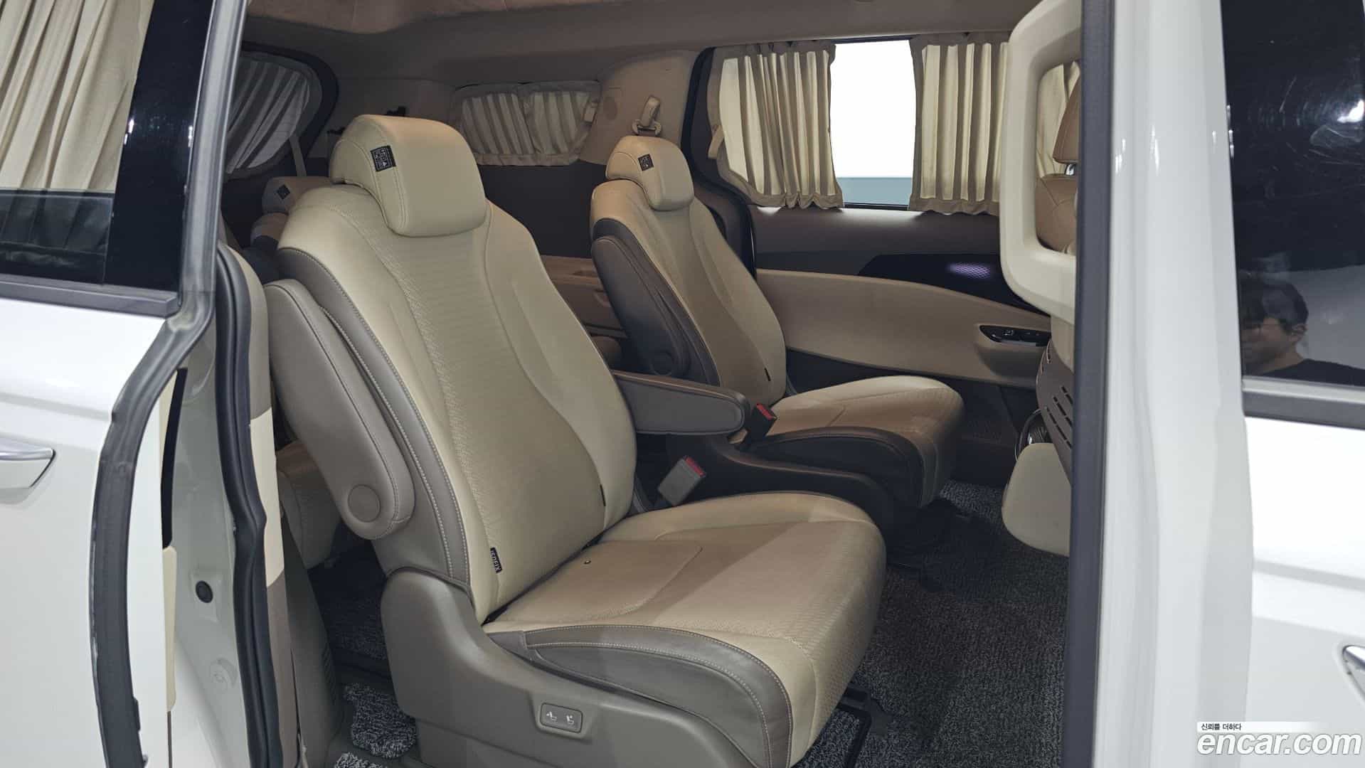 Canival Kia 2022.3-OPTION-016