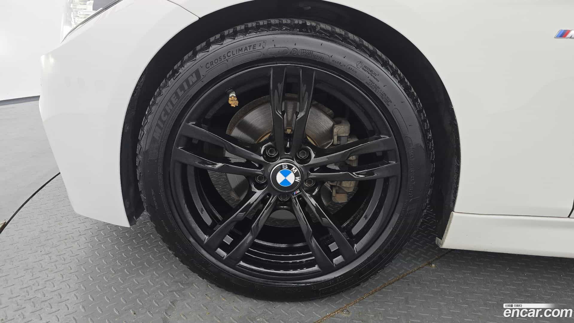 3-Series BMW 2018.2-OUTER-005
