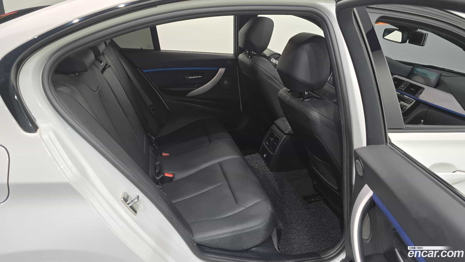 3-Series BMW 2018.2-OPTION-015