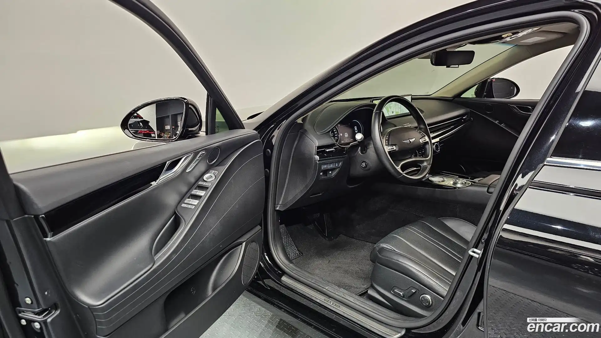 G80 Genesis 2022.4-INNER-010