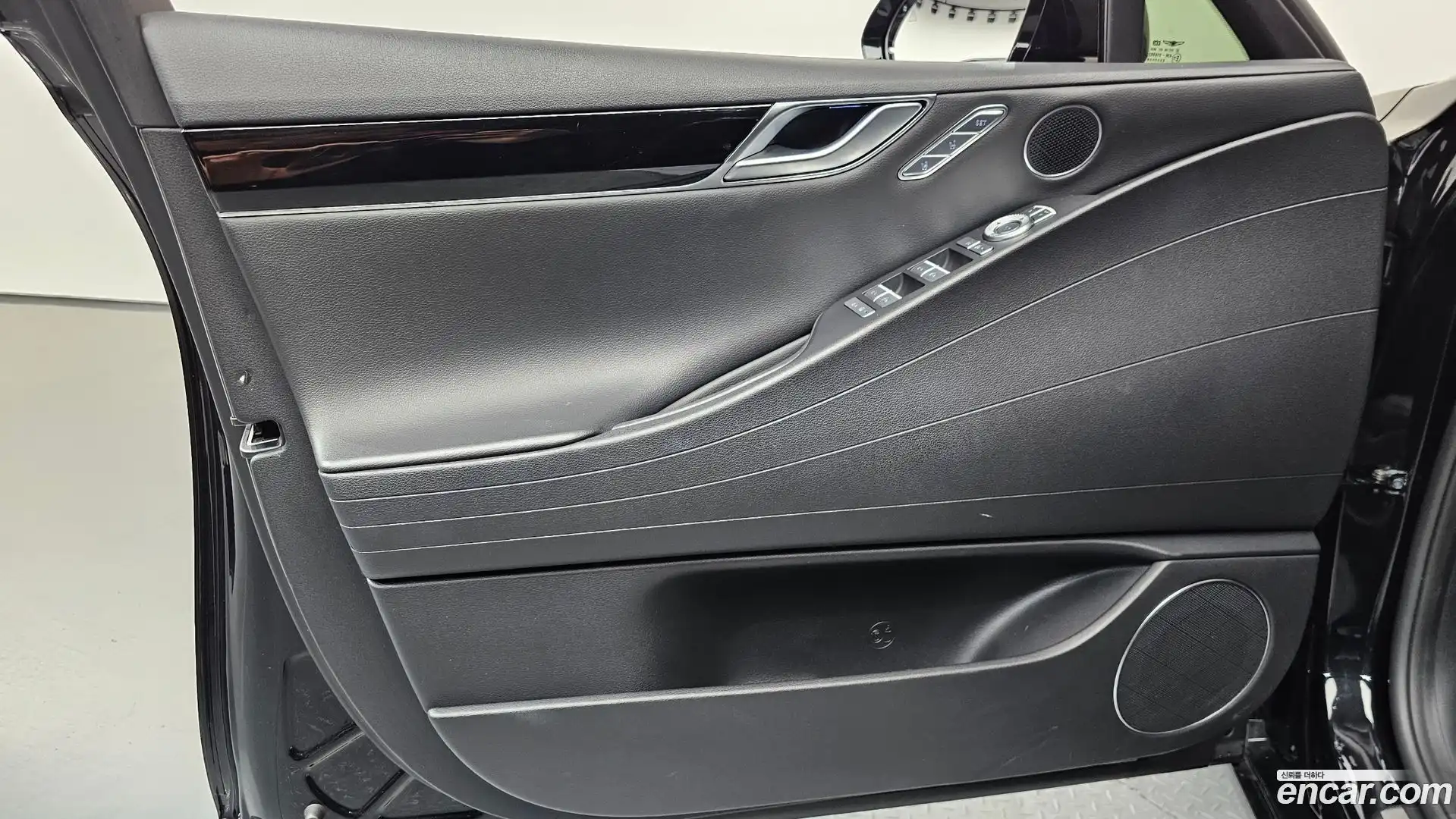 G80 Genesis 2022.4-INNER-034