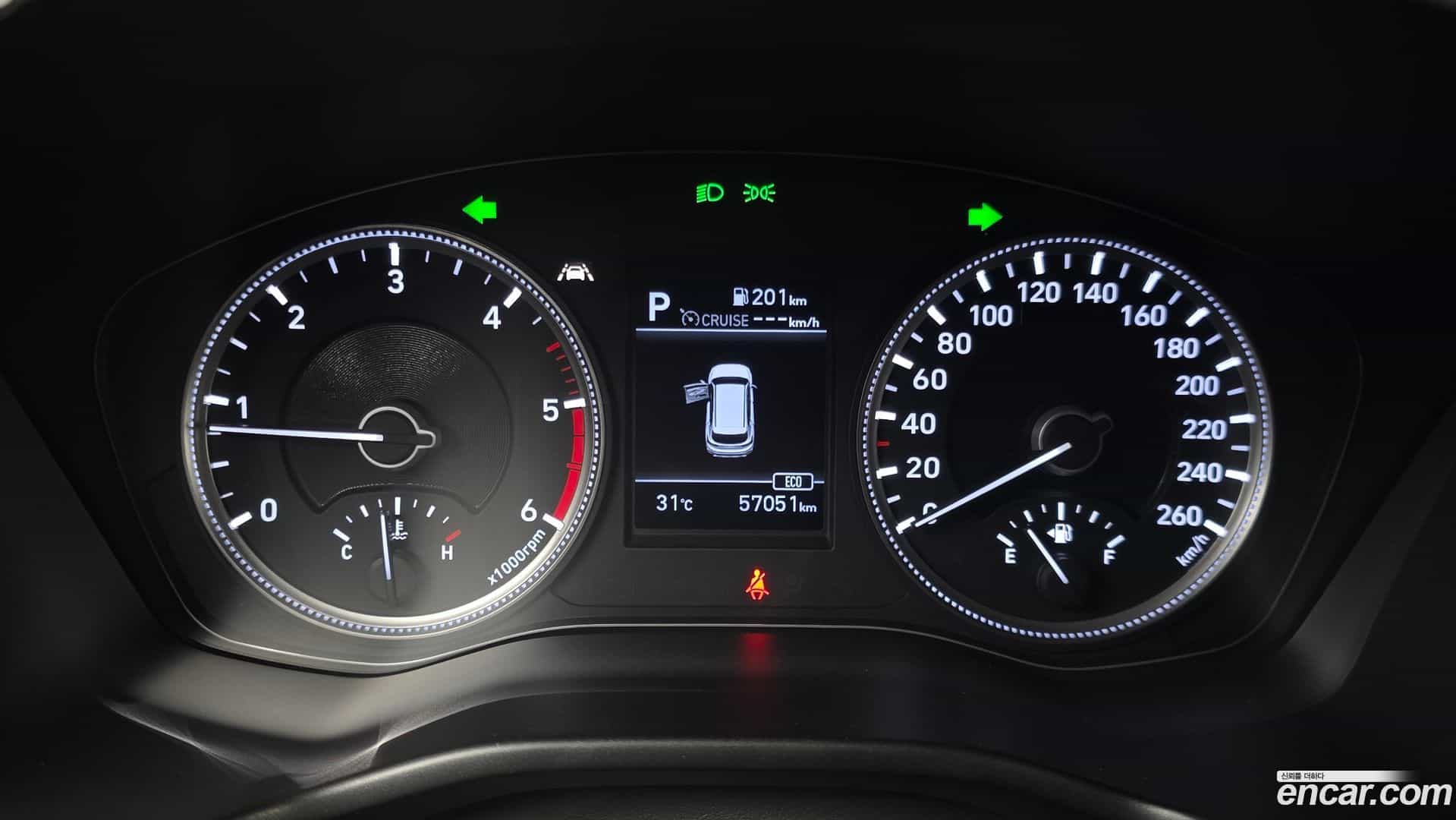 Santafe Hyundai 2019.5-INNER-008