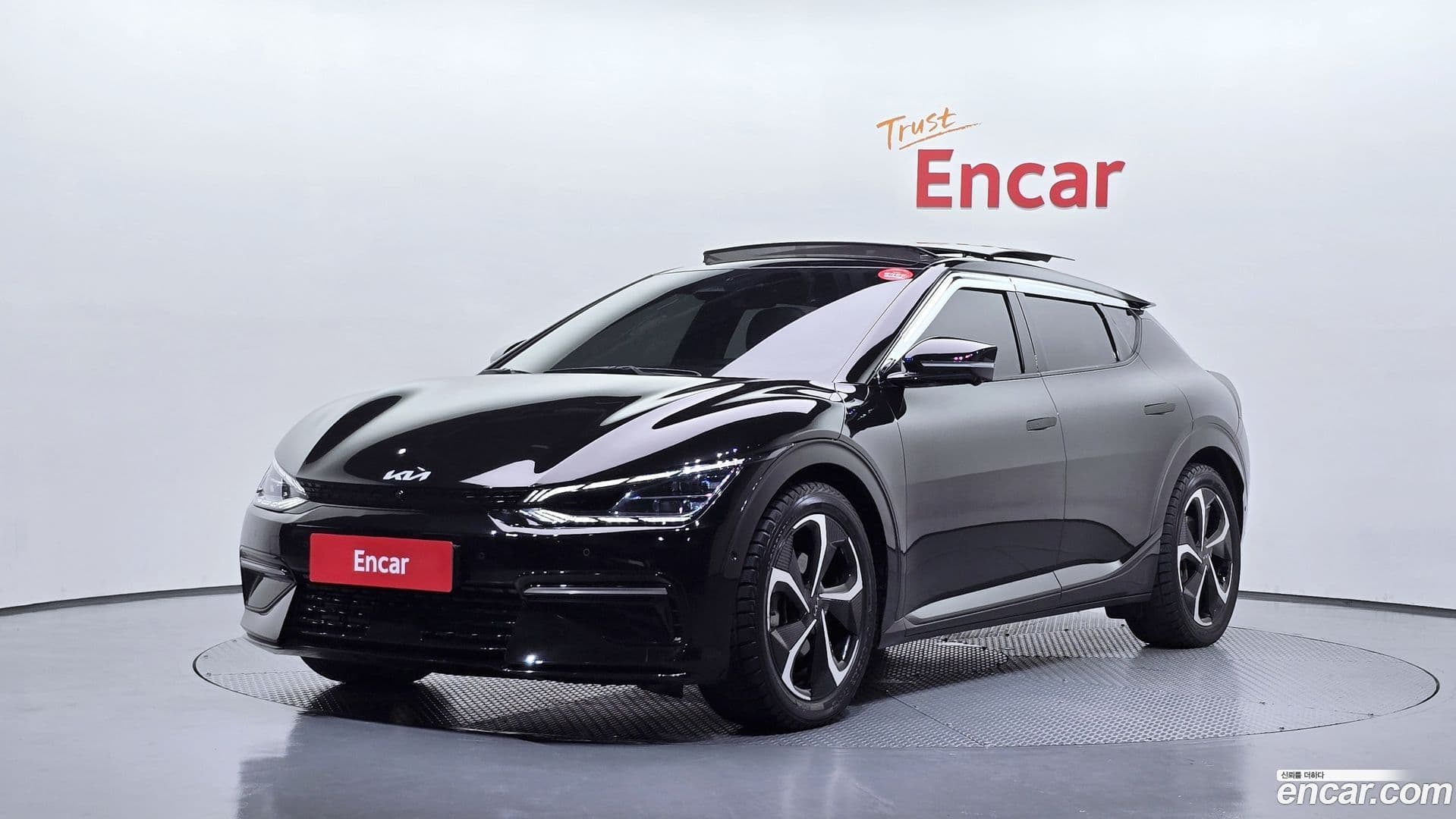 Main__Slider__Photo:EV6 Kia 2022.3-0