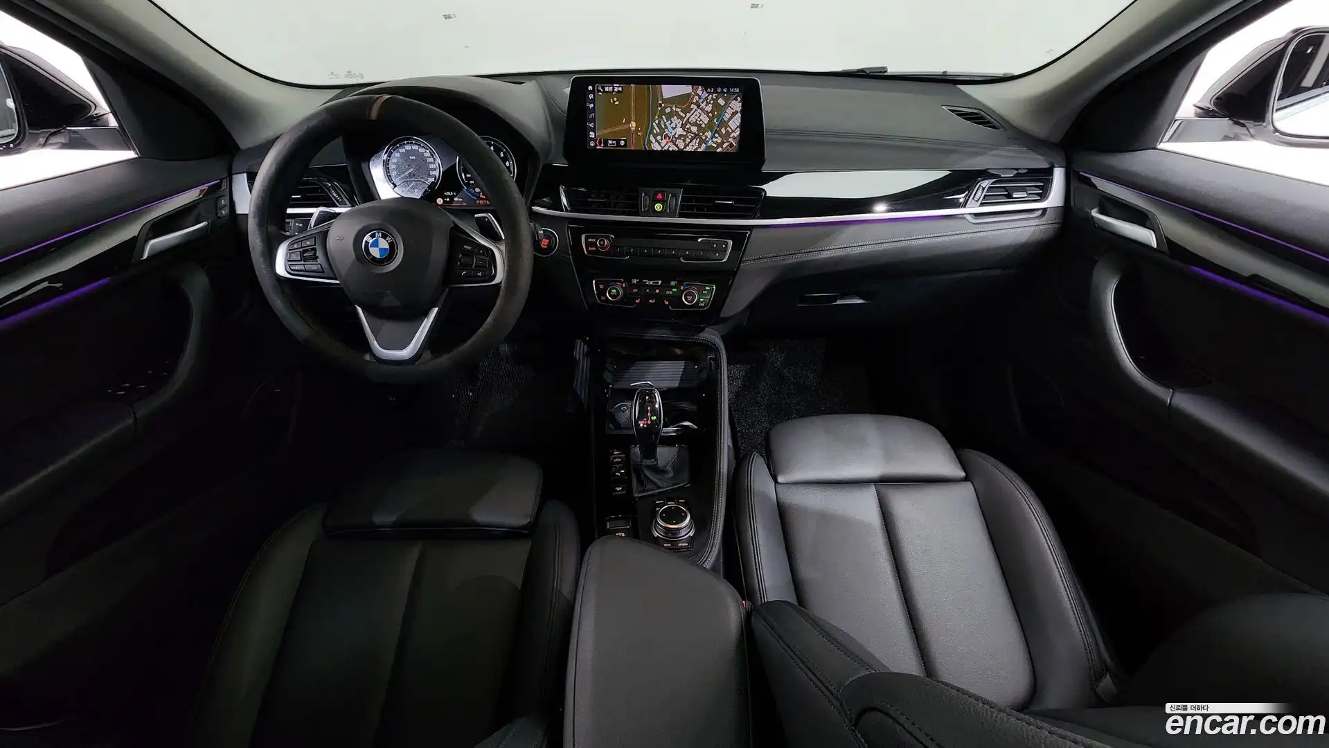 X2 (F39) BMW 2021.6-INNER-007
