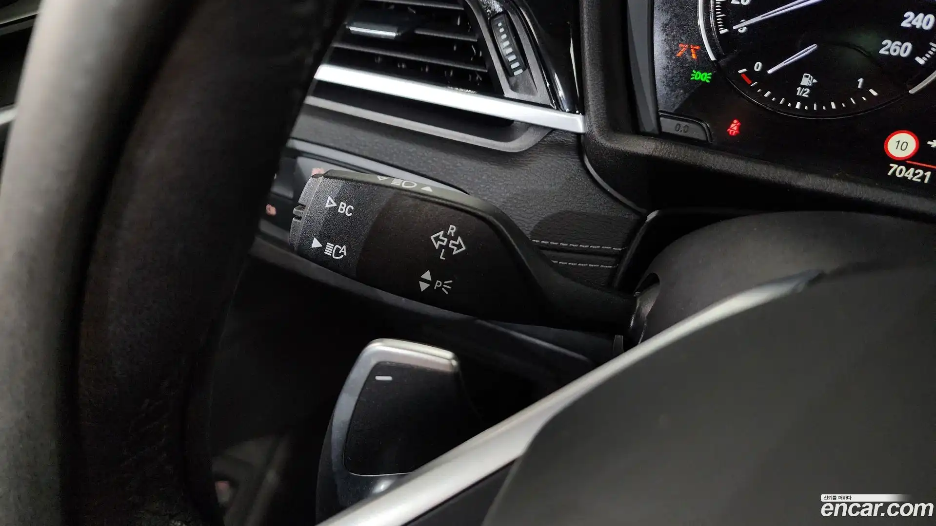 X2 (F39) BMW 2021.6-OPTION-043